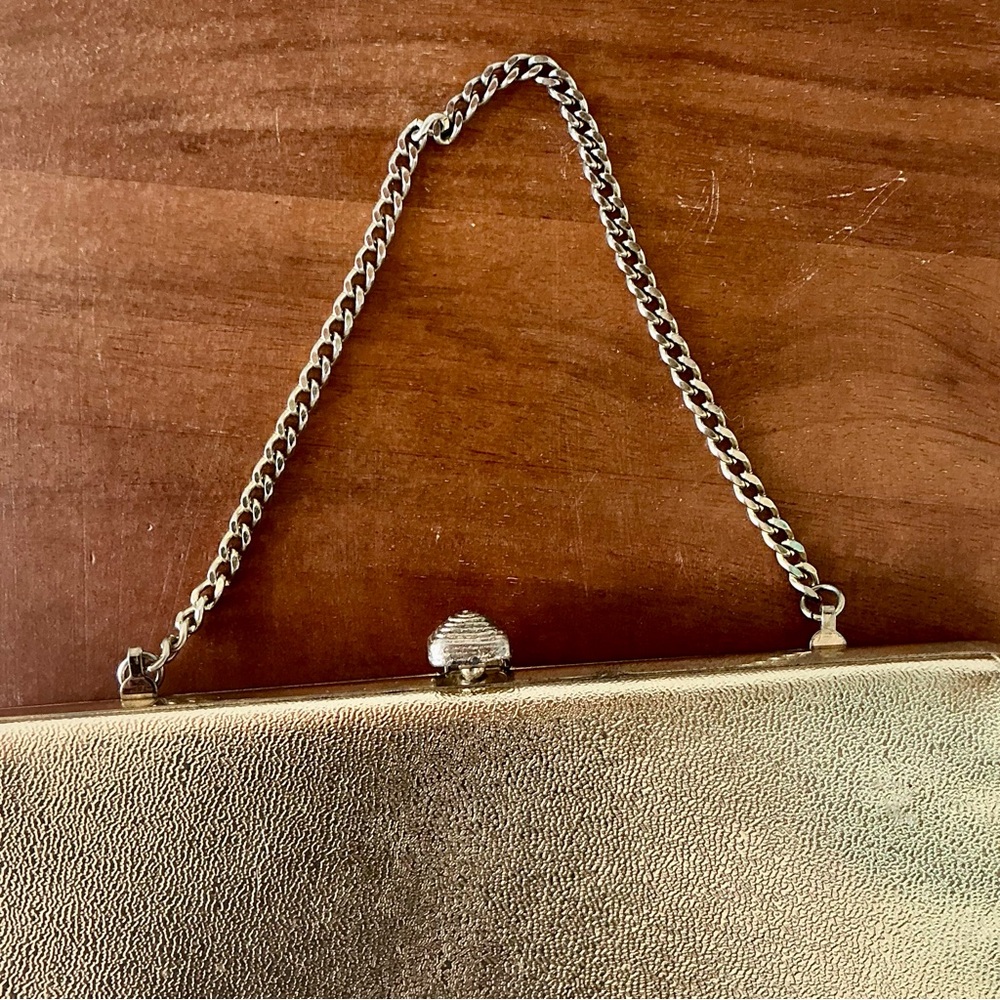 Vintage Gold Metallic Structured Evening Clutch Bag Chain Strap + Clasp Closure - Picture 4 of 13